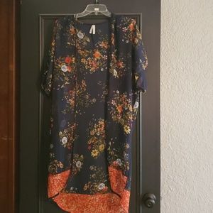 Navy floral kimono